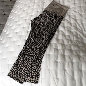 Lululemon wonder under pants